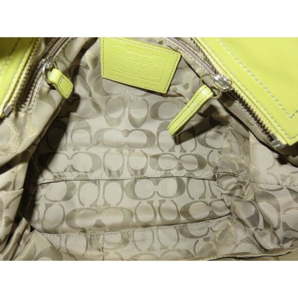 Coach 2004 Soho Canvas & Leather Mini Tote Buckle Front Flap Gorgeous Green! - Picture 6 of 13